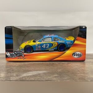 HotWheels Racing 2001 #43 1:24 Scale John Andretti Cheerios Stock Car - New